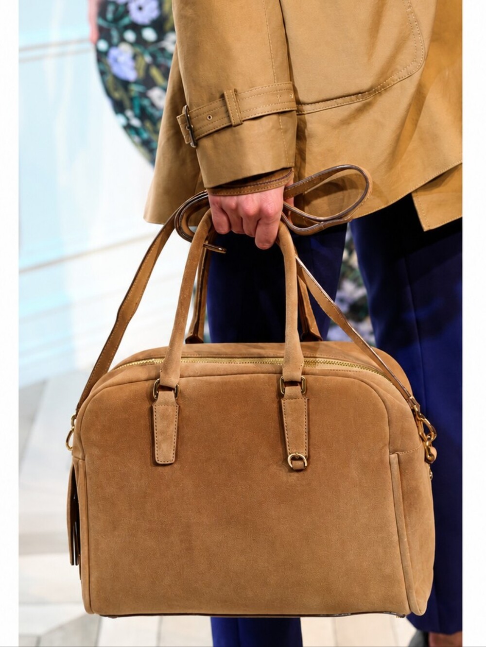 Banana Republic Camel‎ Suede Satchel Large Duffel Purse Shoulder Bag Fall 2016